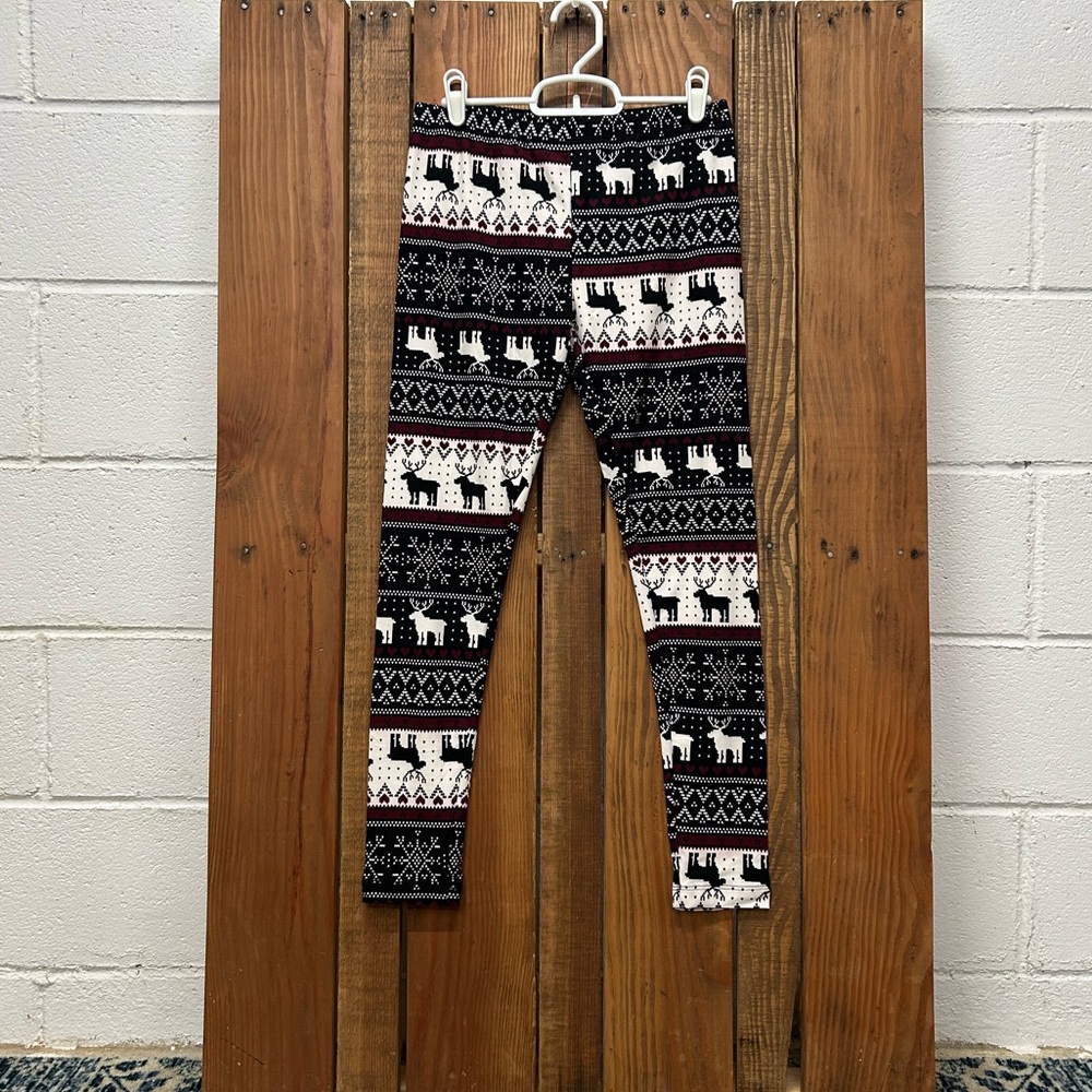 NWT No Boundaries size medium leggings